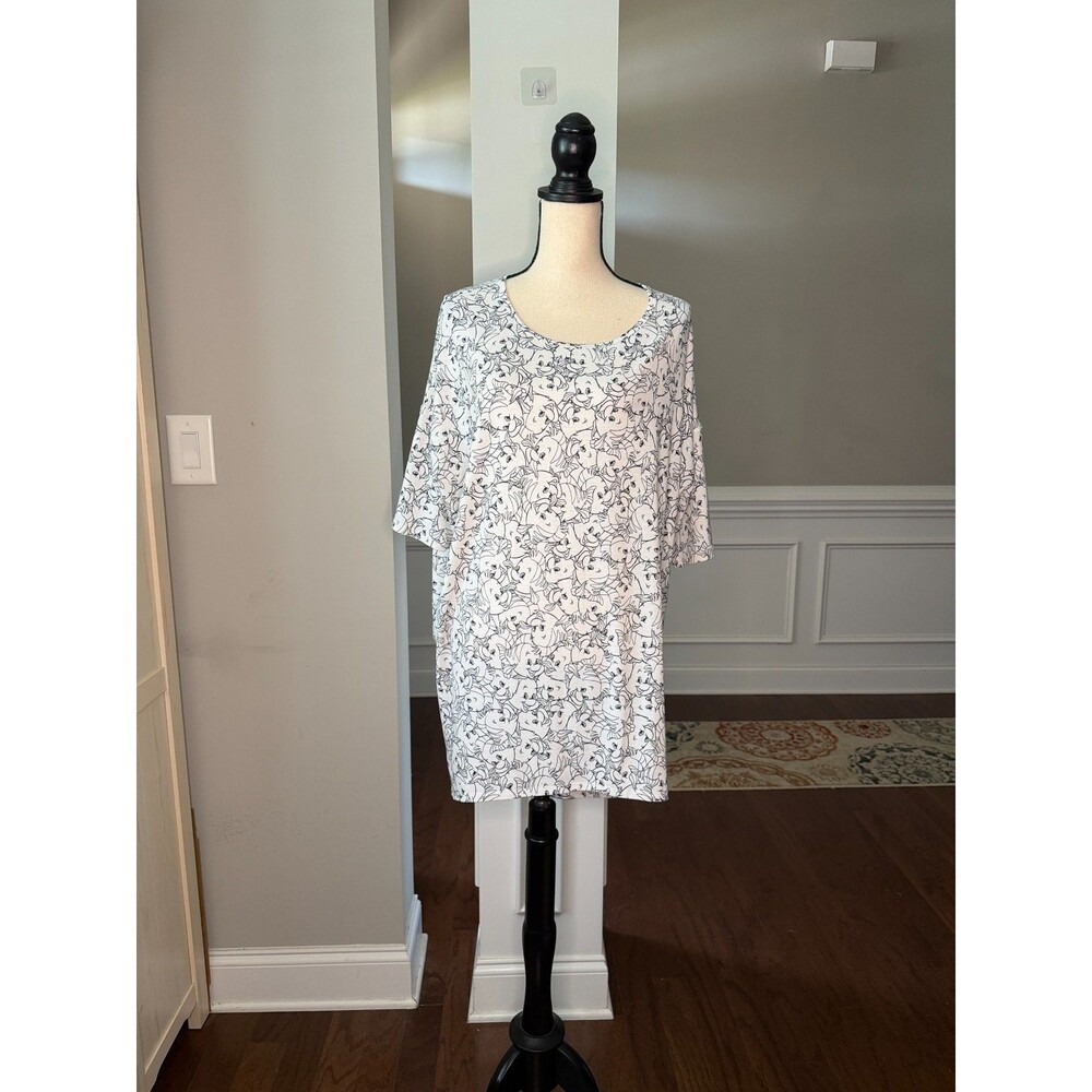LuLaroe Black/White Irma Top Flounder from Little Mermaid Sz XL
